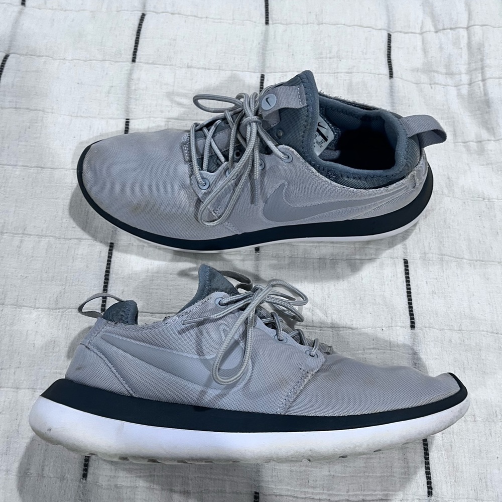 Nike Womens 8